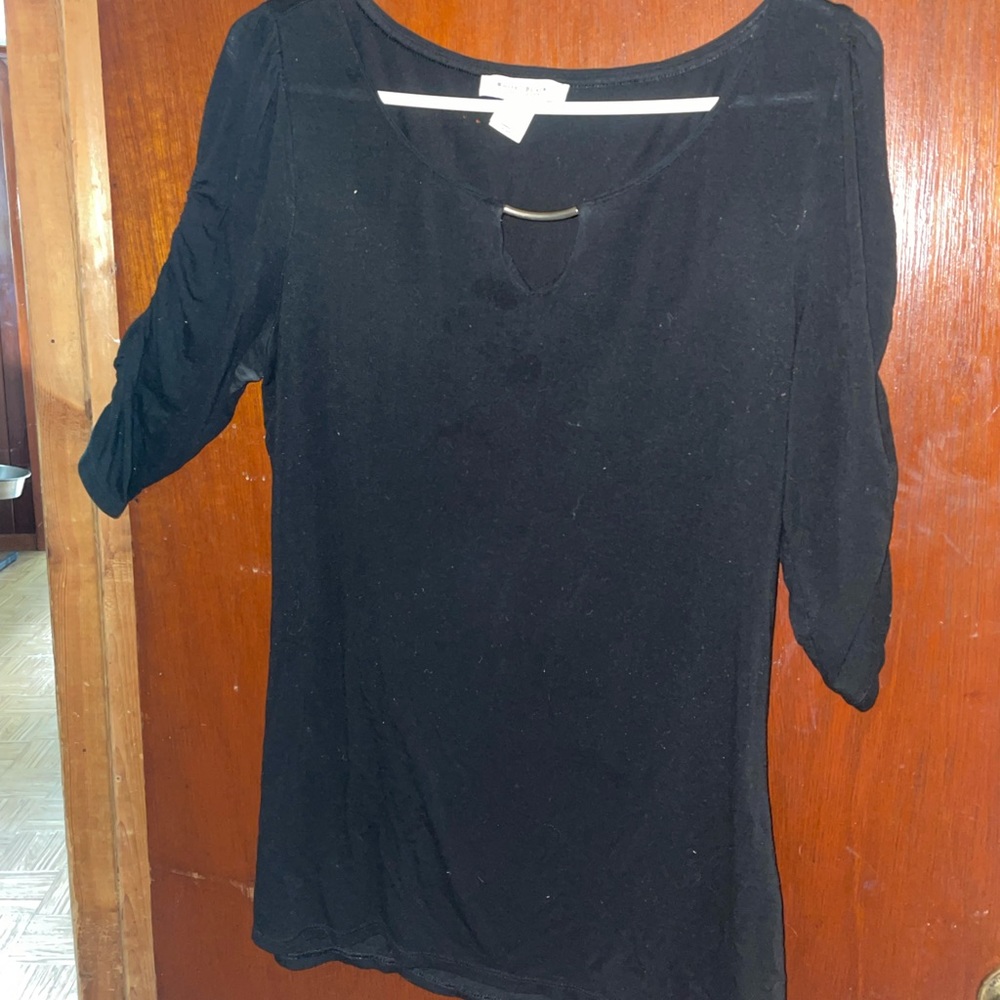 WHBM 3/4 ROUCHED SLEEVE BLACK